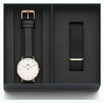 Daniel Wellington Xmas Gift Box Ρολόι Μπαταρίας με Δερμάτινο Λουράκι σε Μαύρο χρώμα & Extra Λουράκι